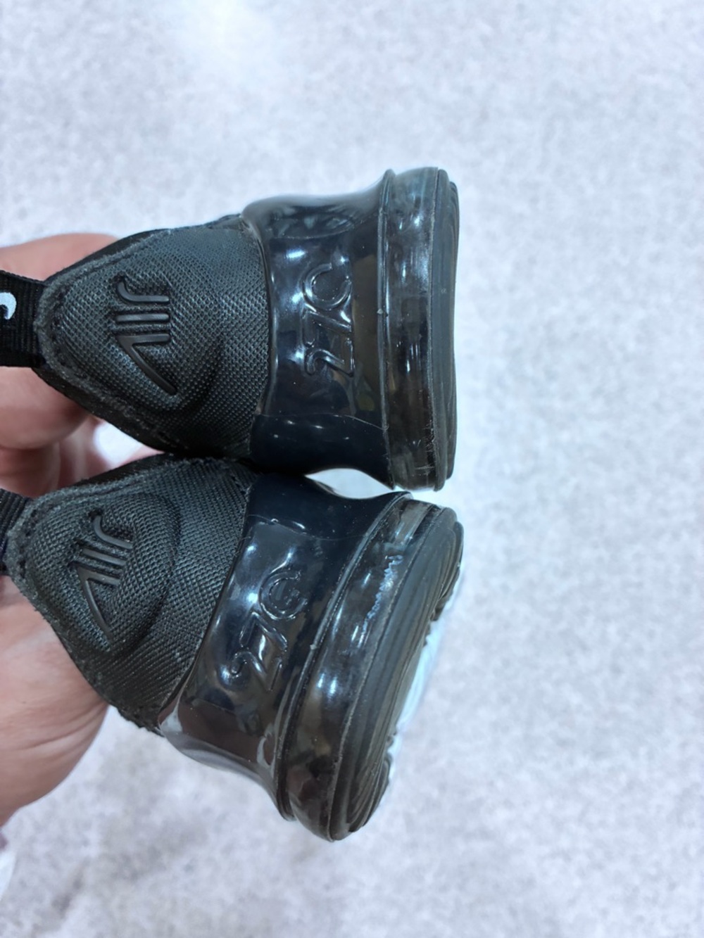Nike Air Max 270 Baby Toddler Shoe Black Sz 6 C Sneakers DD1646 - Picture 6 of 10